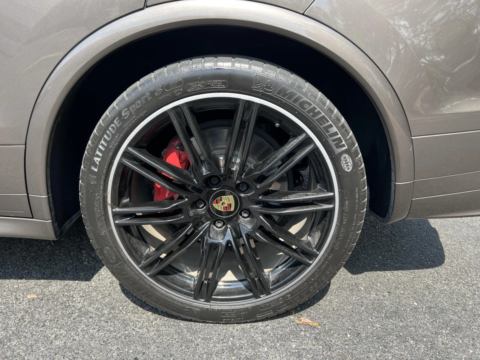 2016 Porsche 958 Cayenne GTS - Image 29 of 30