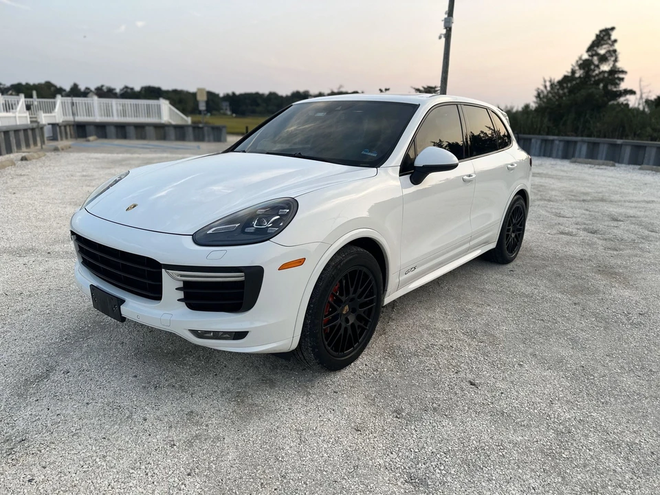 2016 Porsche 958 Cayenne GTS - Image 2 of 10