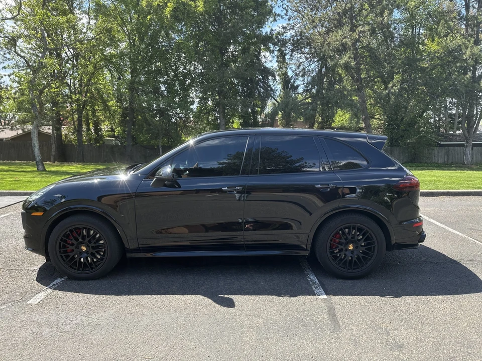 2016 Porsche 958 Cayenne GTS - Image 9 of 31