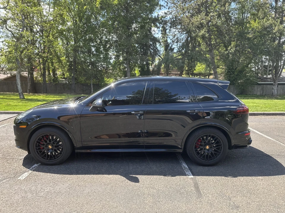2016 Porsche 958 Cayenne GTS - Image 8 of 31