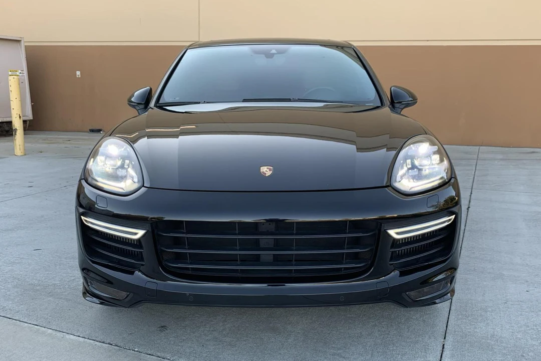 2016 Porsche 958 Cayenne GTS - Image 2 of 9