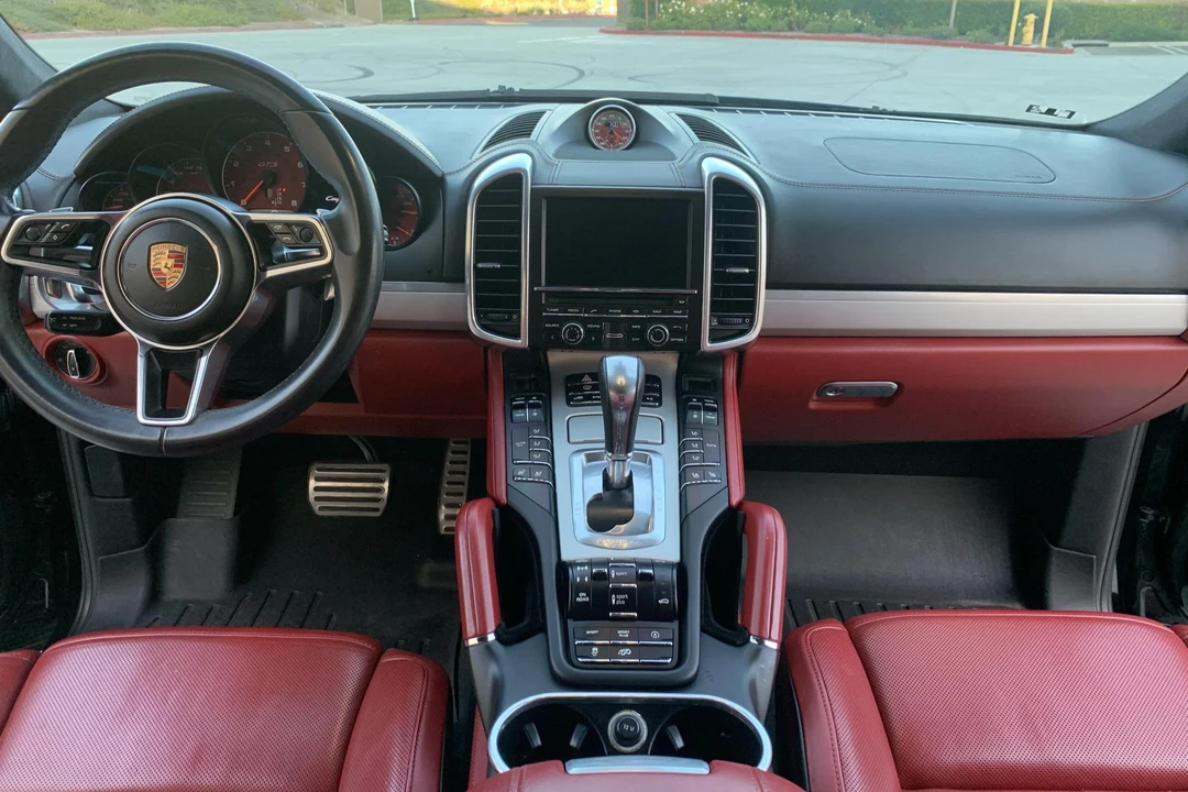2016 Porsche 958 Cayenne GTS - Image 6 of 9