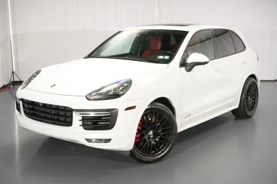 2016 Porsche Cayenne GTS