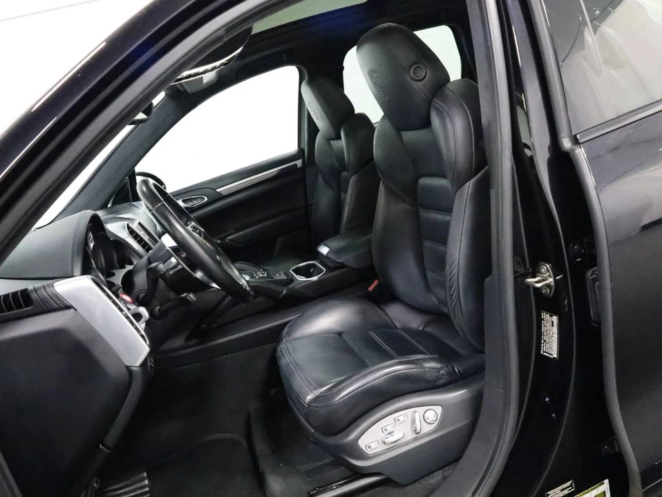 2016 Porsche 958 Cayenne GTS - Image 5 of 5
