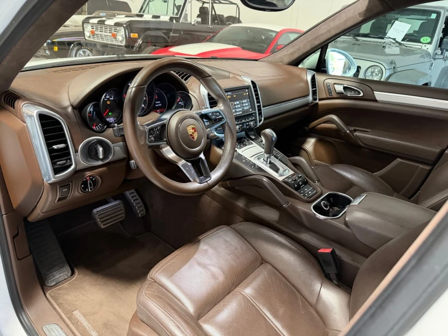 2016 Porsche 958 Cayenne GTS - Image 9 of 14
