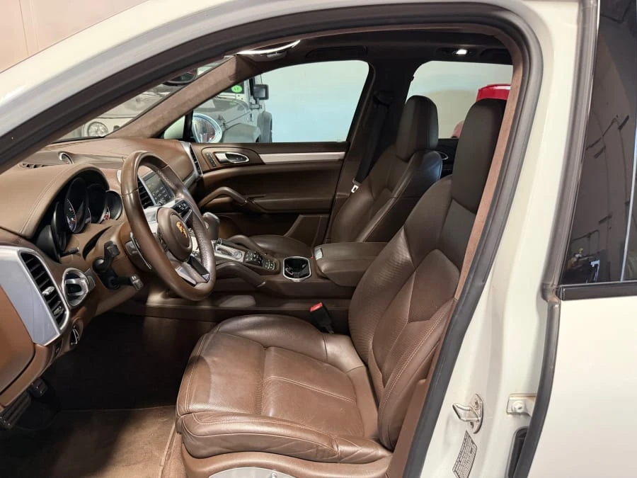 2016 Porsche 958 Cayenne GTS - Image 12 of 14