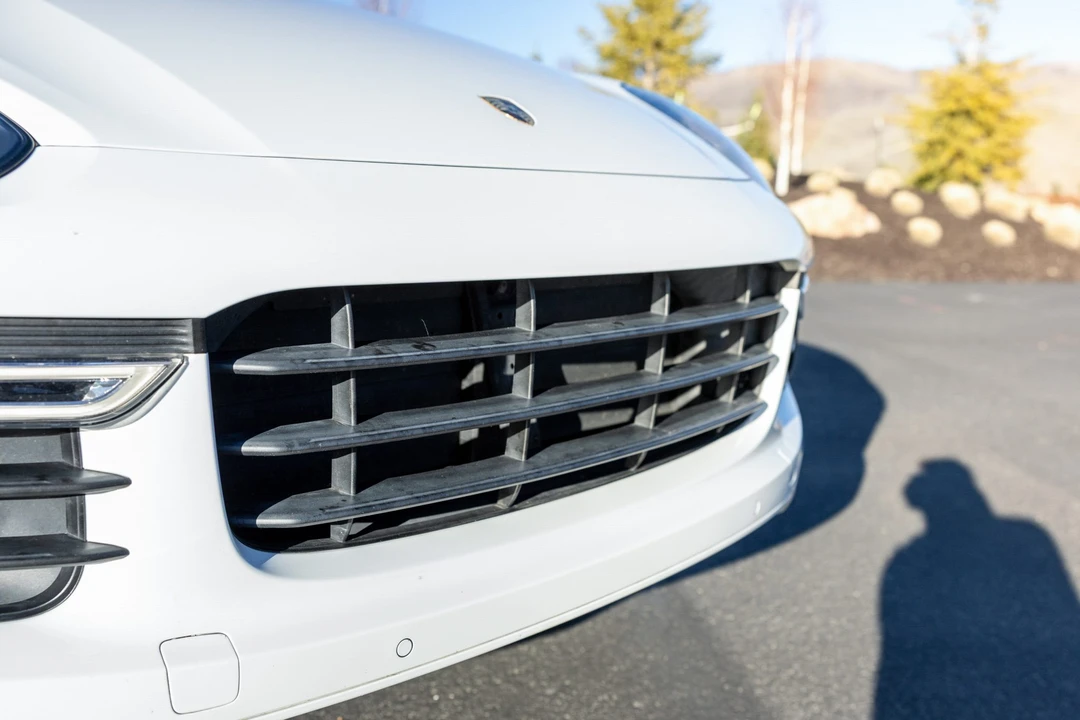 2016 Porsche 958 Cayenne GTS - Image 25 of 31