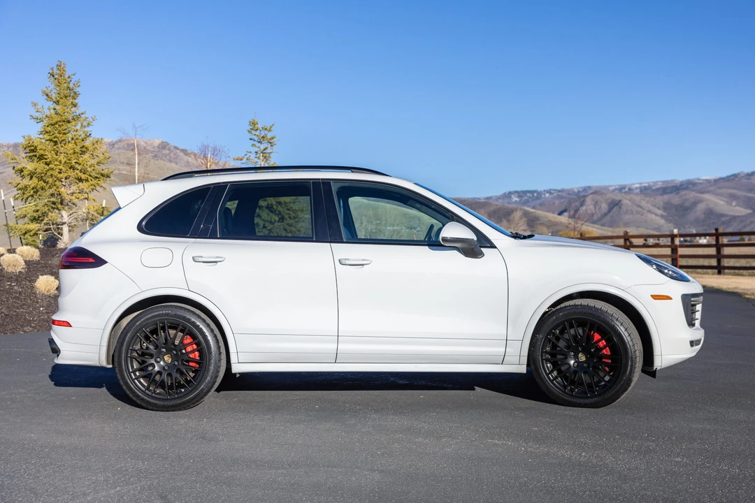 2016 Porsche 958 Cayenne GTS - Image 7 of 31