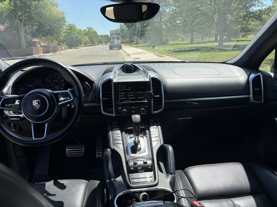 2016 Porsche 958 Cayenne GTS - Image 6 of 10