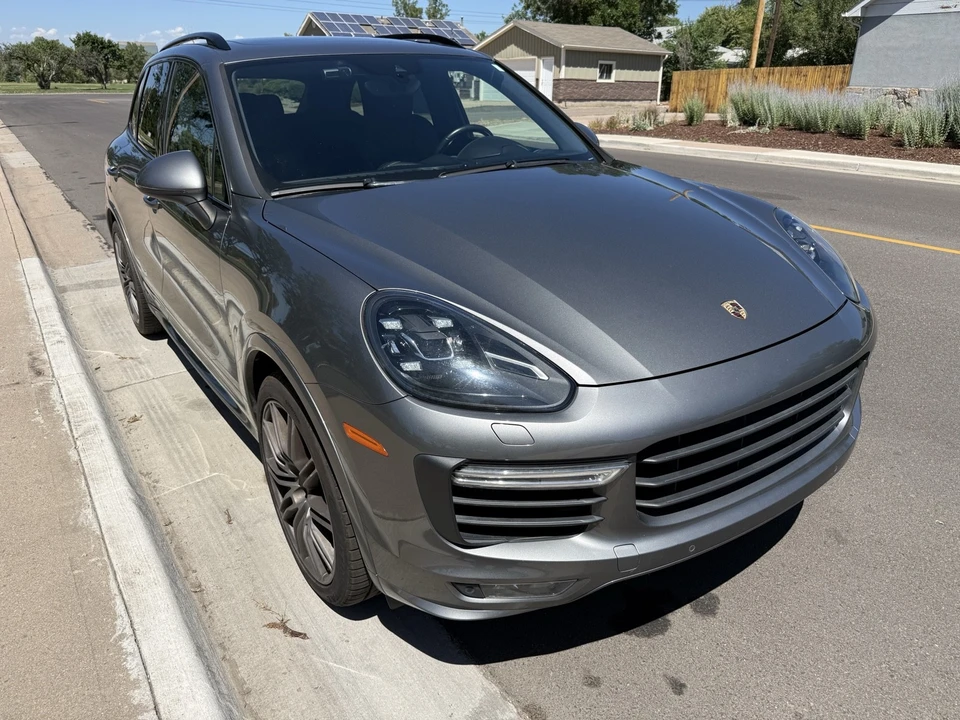 2016 Porsche 958 Cayenne GTS - Image 2 of 10