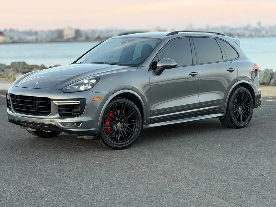 2016 Porsche 958 Cayenne GTS - Image 2 of 31