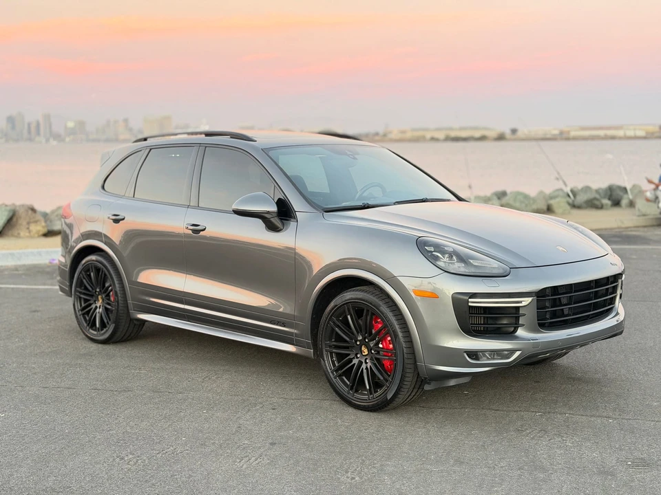 2016 Porsche 958 Cayenne GTS - Image 18 of 31