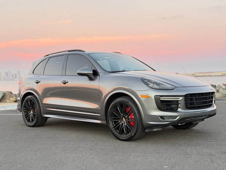 2016 Porsche 958 Cayenne GTS - Image 24 of 31