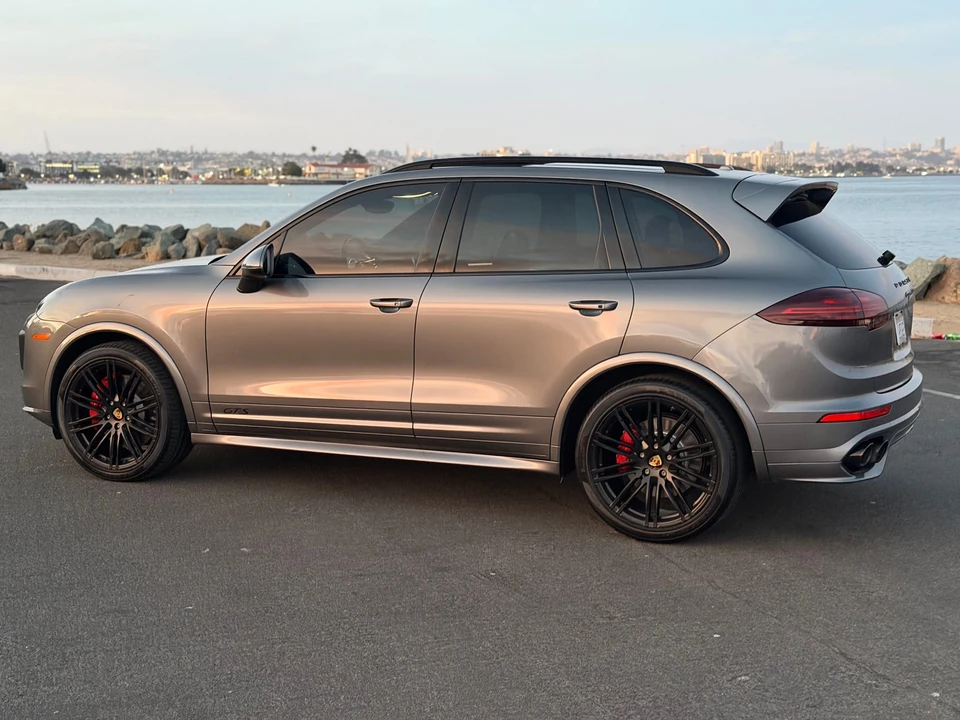 2016 Porsche 958 Cayenne GTS - Image 27 of 31