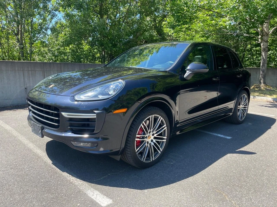 2016 Porsche 958 Cayenne GTS - Image 9 of 31