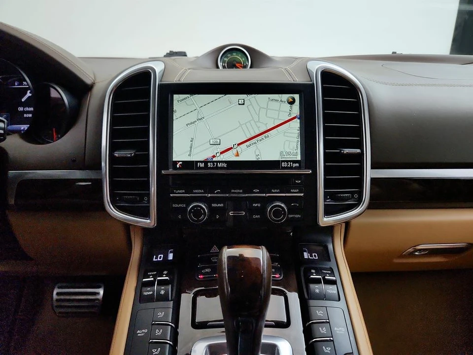 2016 Porsche 958 Cayenne GTS - Image 21 of 31