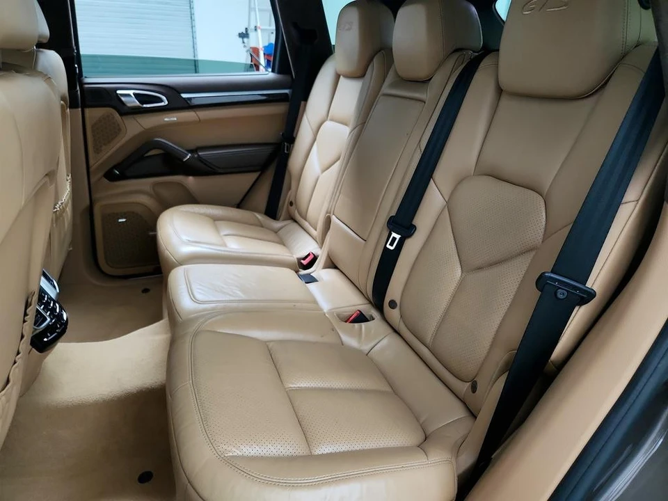 2016 Porsche 958 Cayenne GTS - Image 24 of 31