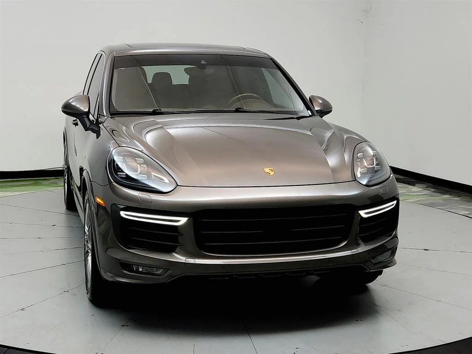 2016 Porsche 958 Cayenne GTS - Image 2 of 31
