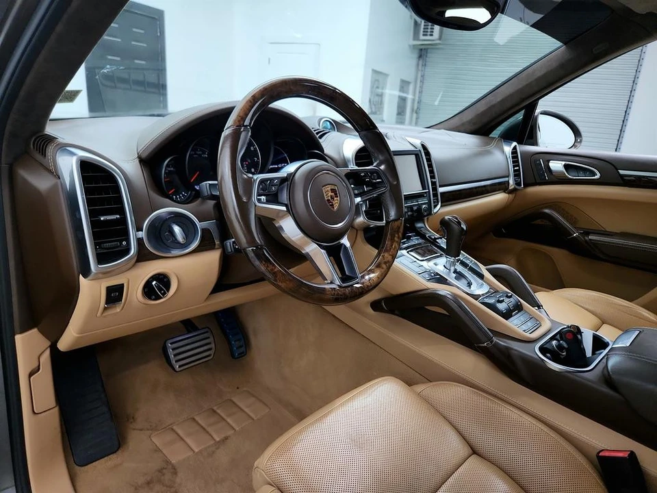 2016 Porsche 958 Cayenne GTS - Image 13 of 31