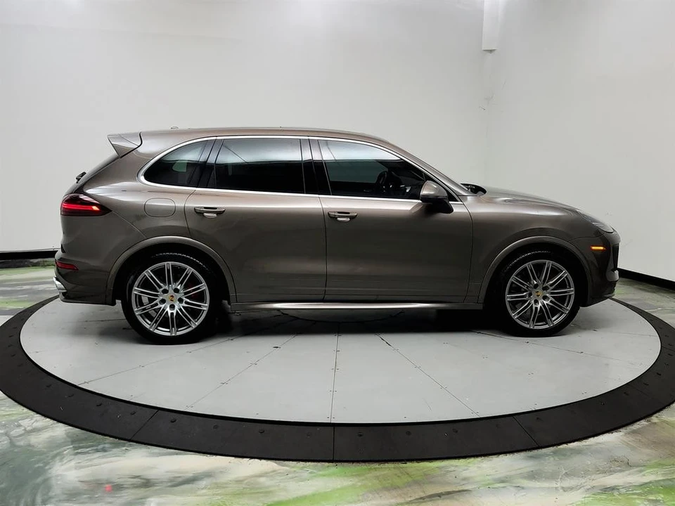 2016 Porsche 958 Cayenne GTS - Image 4 of 31