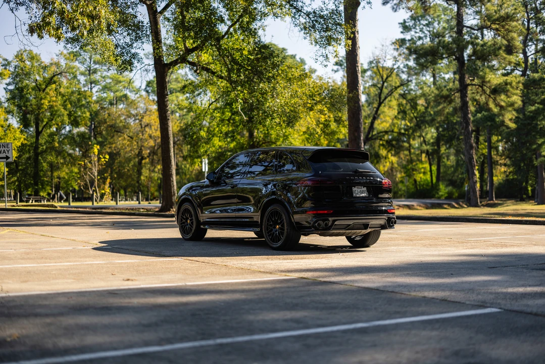 2016 Porsche 958 Cayenne GTS - Image 17 of 31