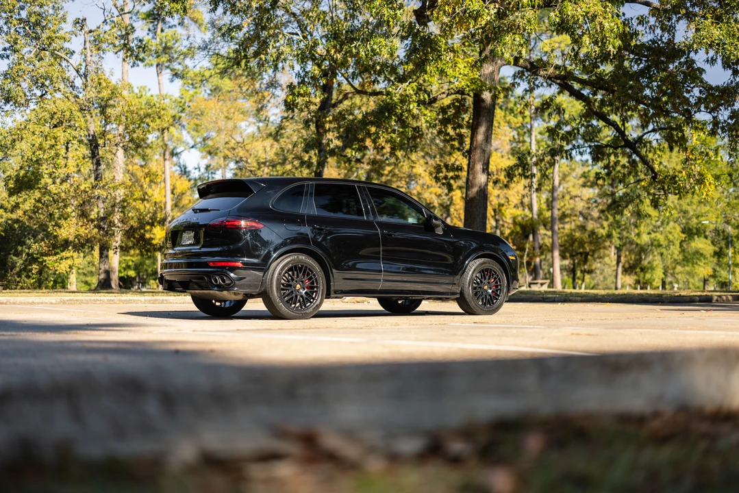 2016 Porsche 958 Cayenne GTS - Image 25 of 31
