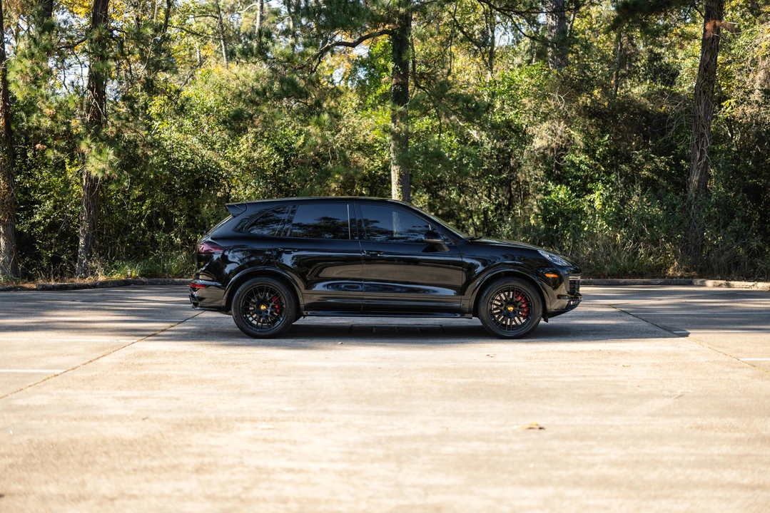 2016 Porsche 958 Cayenne GTS - Image 27 of 31