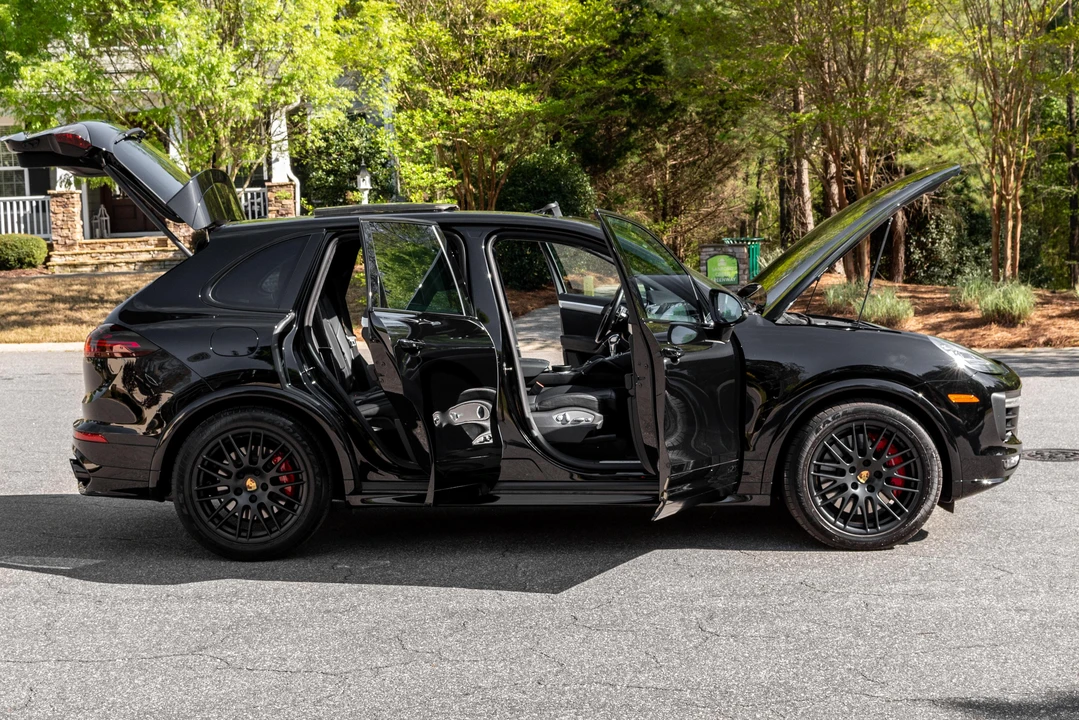 2016 Porsche 958 Cayenne GTS - Image 12 of 31