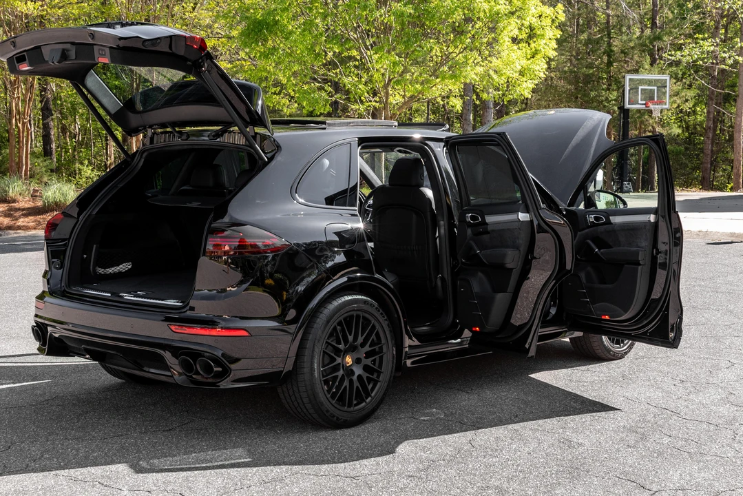 2016 Porsche 958 Cayenne GTS - Image 11 of 31
