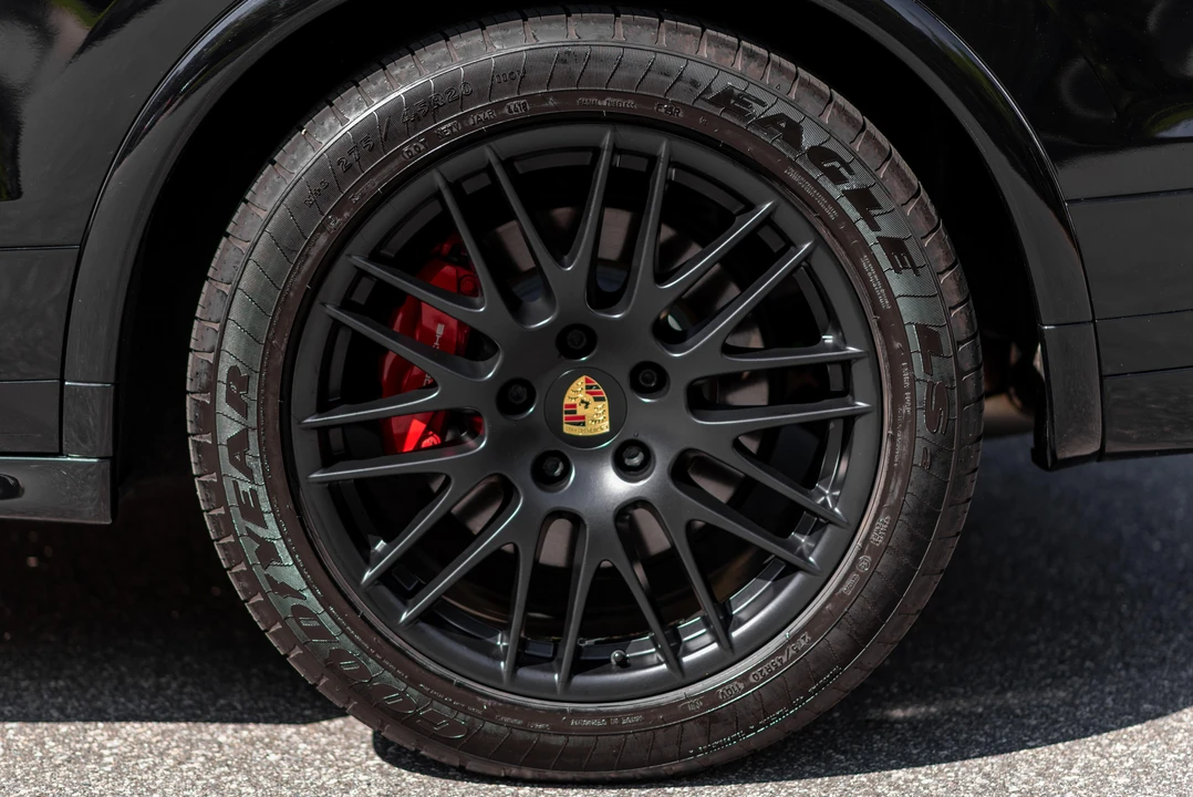 2016 Porsche 958 Cayenne GTS - Image 29 of 31