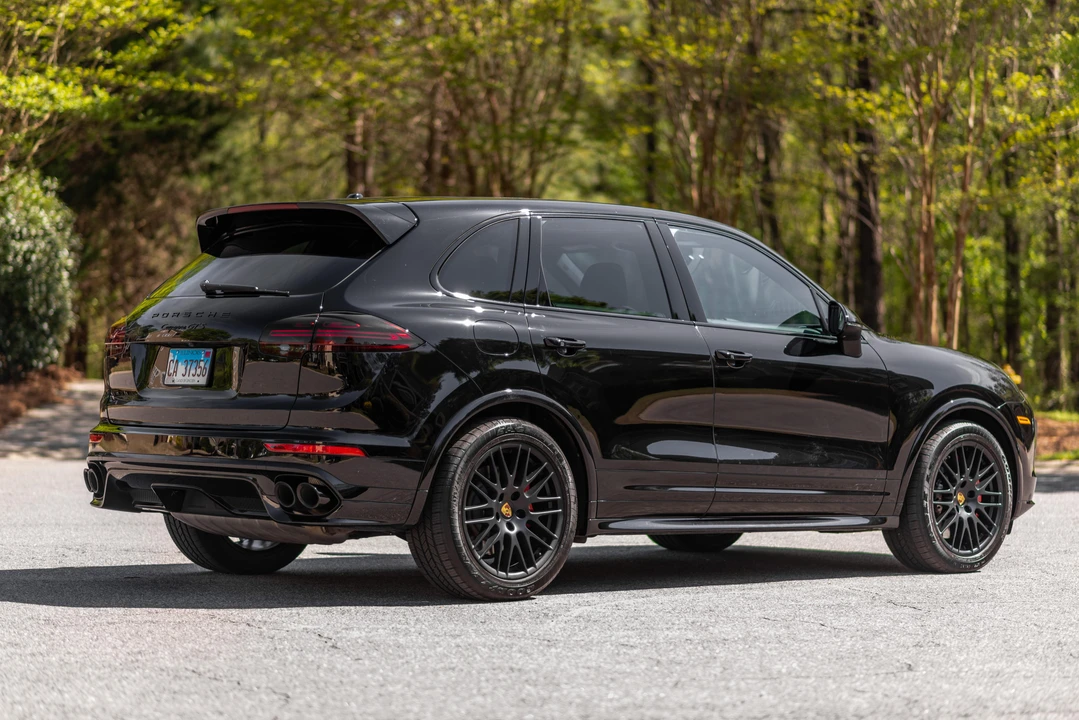 2016 Porsche 958 Cayenne GTS - Image 7 of 31