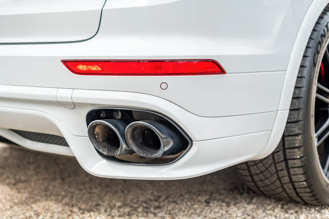 2016 Porsche 958 Cayenne GTS - Image 27 of 31