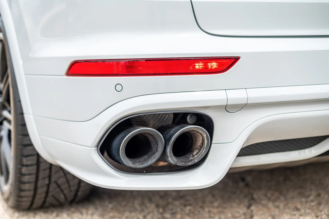 2016 Porsche 958 Cayenne GTS - Image 26 of 31