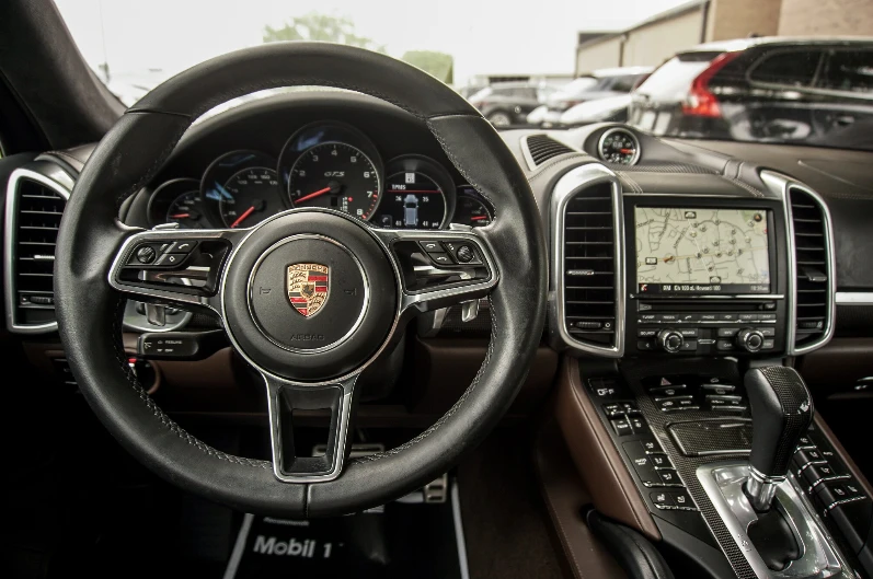2016 Porsche 958 Cayenne GTS - Image 10 of 18