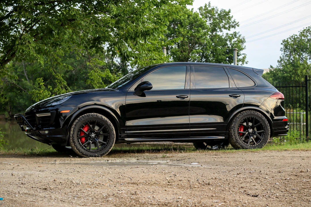 2016 Porsche 958 Cayenne GTS - Image 17 of 31