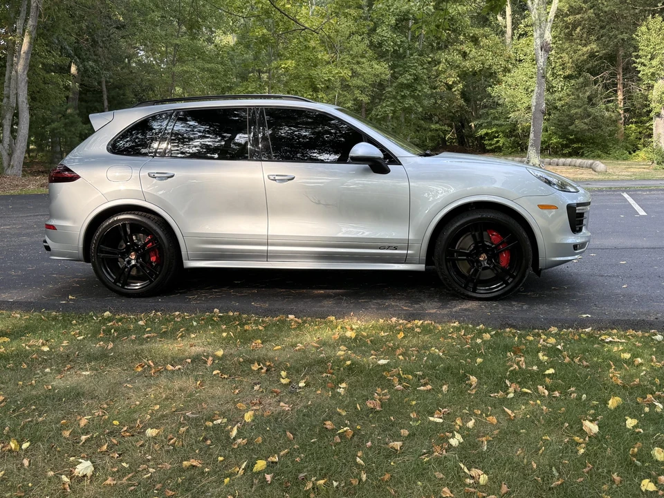 2016 Porsche 958 Cayenne GTS - Image 27 of 31