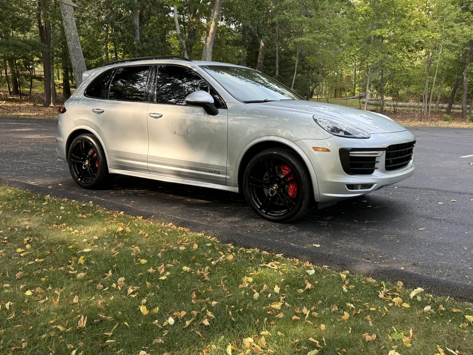 2016 Porsche 958 Cayenne GTS - Image 2 of 31