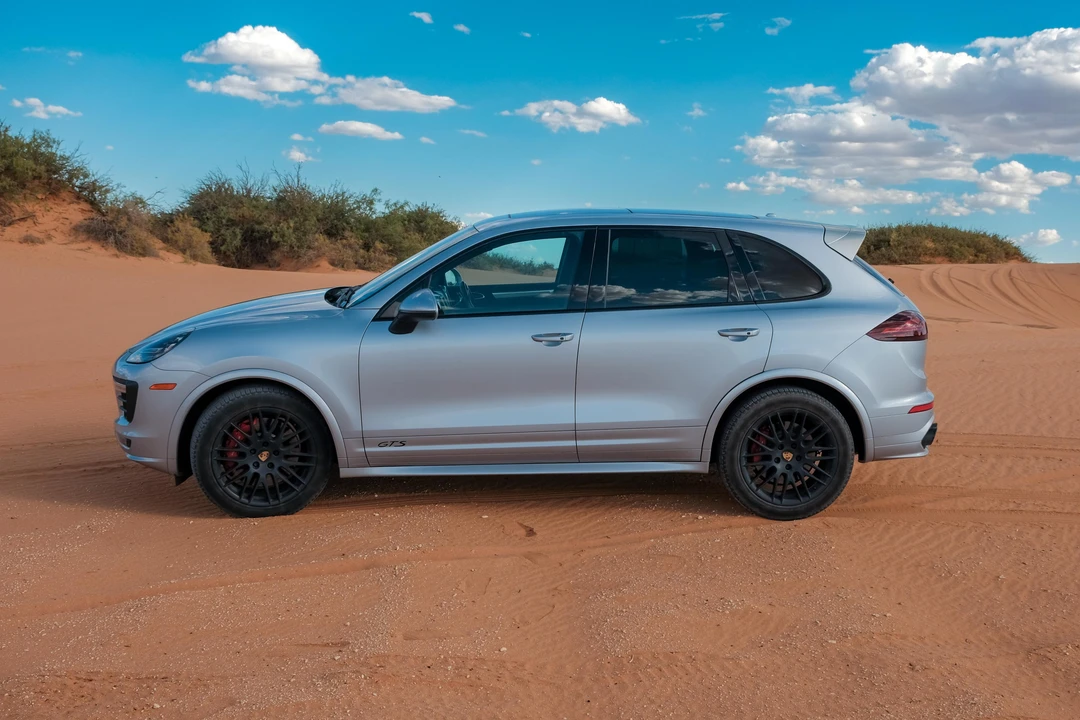 2016 Porsche 958 Cayenne GTS - Image 8 of 31
