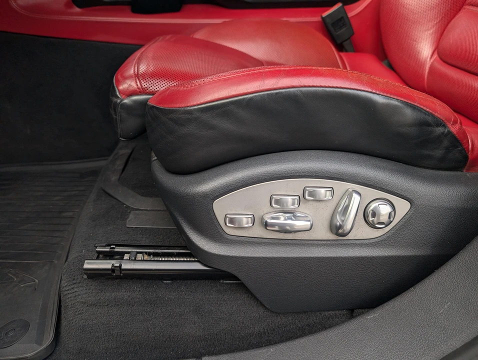 2016 Porsche 958 Cayenne GTS - Image 30 of 31