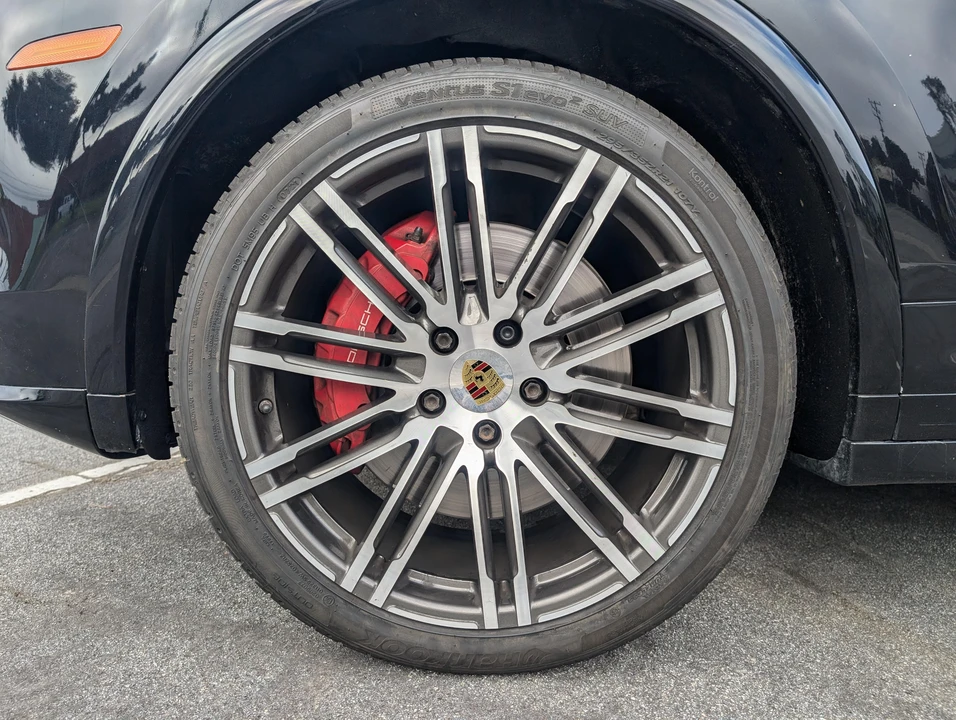 2016 Porsche 958 Cayenne GTS - Image 22 of 31