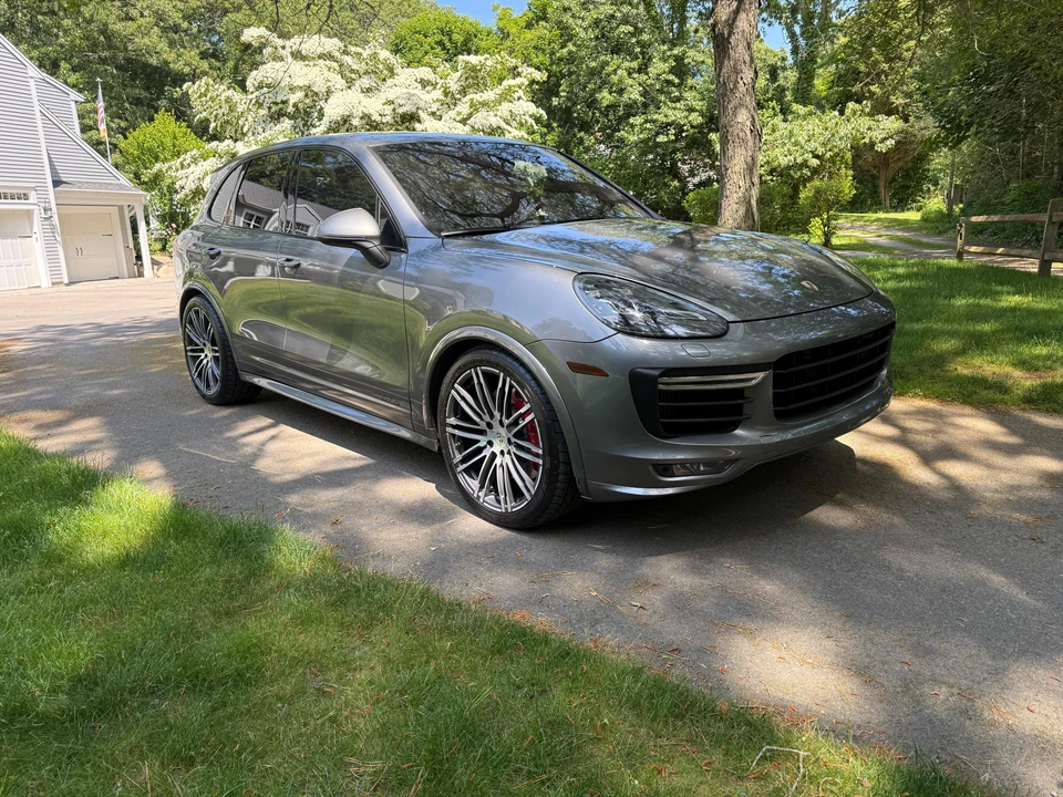 2016 Porsche 958 Cayenne GTS - Image 28 of 31