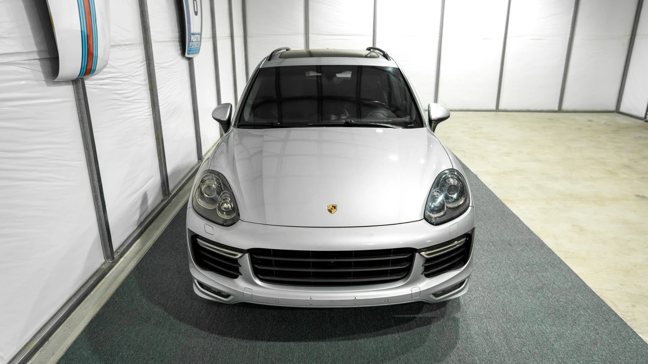 2016 Porsche 958 Cayenne GTS - Image 13 of 31
