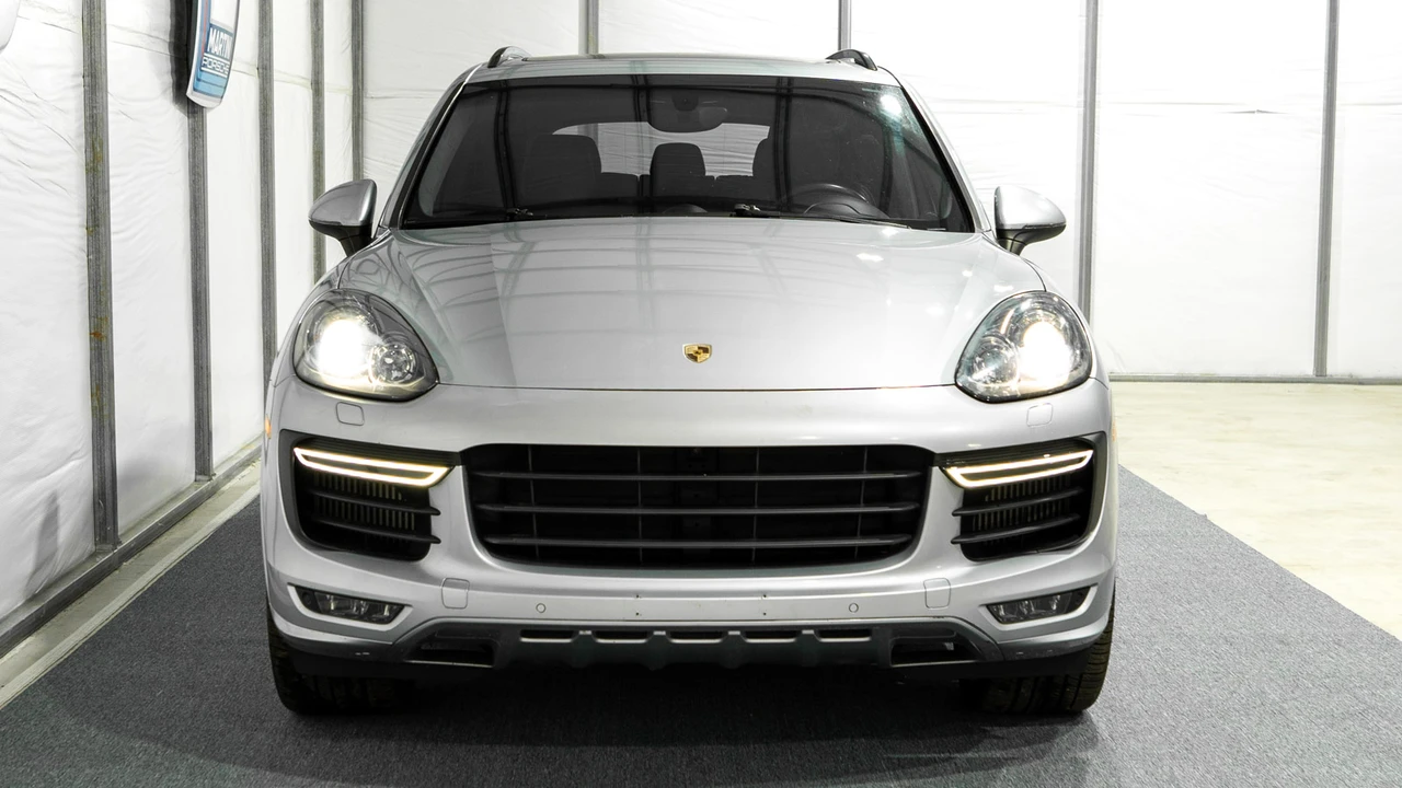 2016 Porsche 958 Cayenne GTS - Image 14 of 31