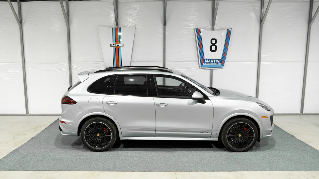 2016 Porsche 958 Cayenne GTS - Image 16 of 31