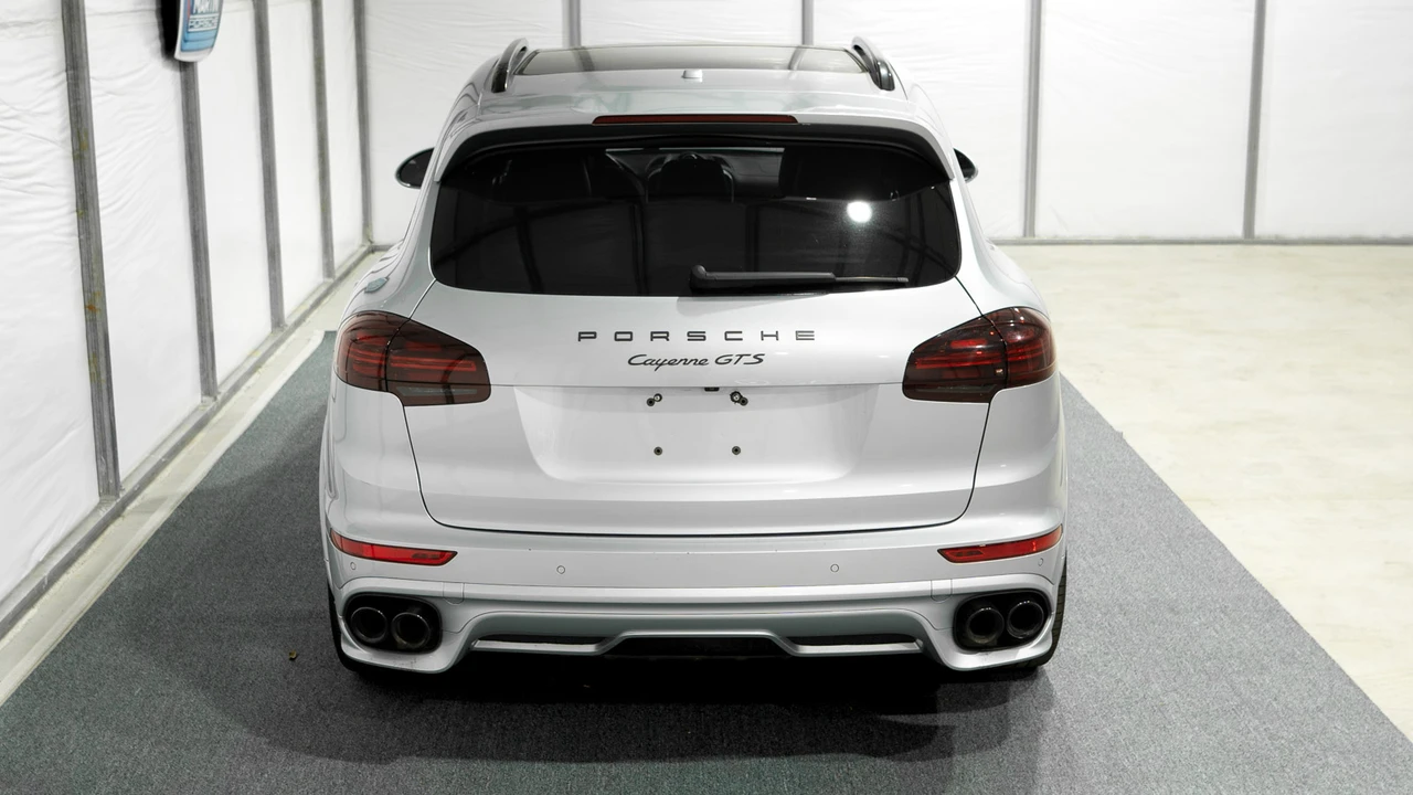 2016 Porsche 958 Cayenne GTS - Image 27 of 31