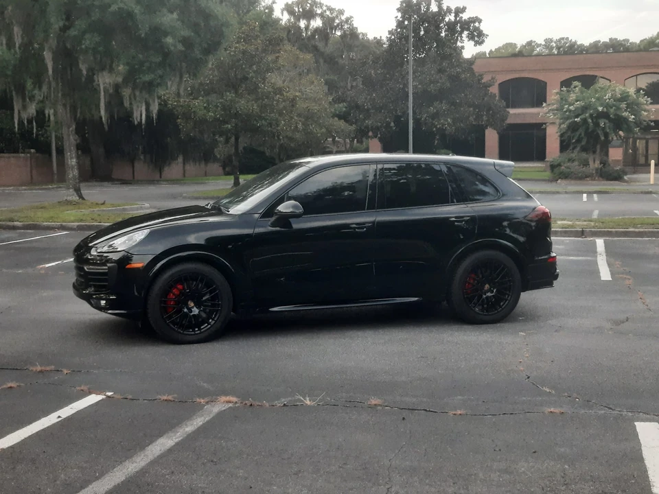 2016 Porsche 958 Cayenne GTS - Image 11 of 31