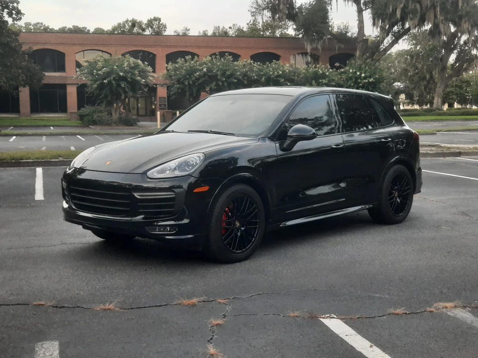 2016 Porsche 958 Cayenne GTS - Image 2 of 31