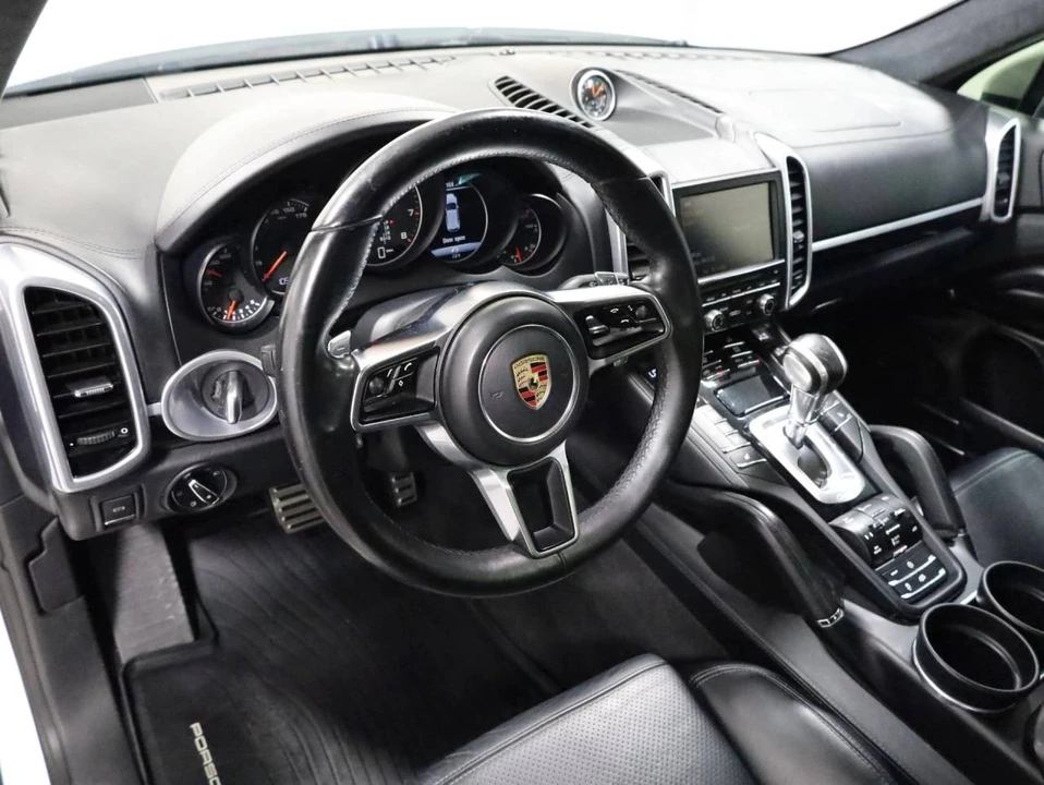 2016 Porsche 958 Cayenne GTS - Image 5 of 5
