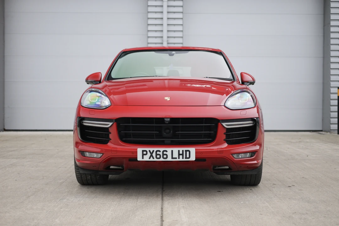 2016 Porsche 958 Cayenne GTS - Image 2 of 31