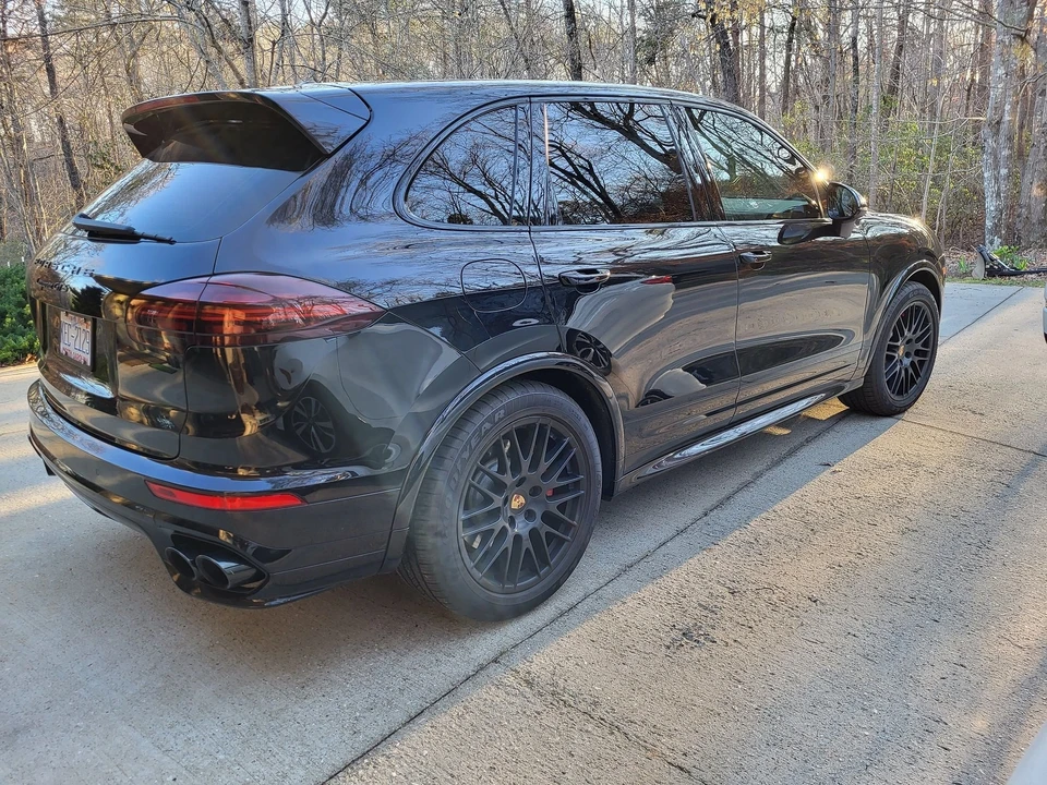2016 Porsche 958 Cayenne GTS - Image 3 of 8